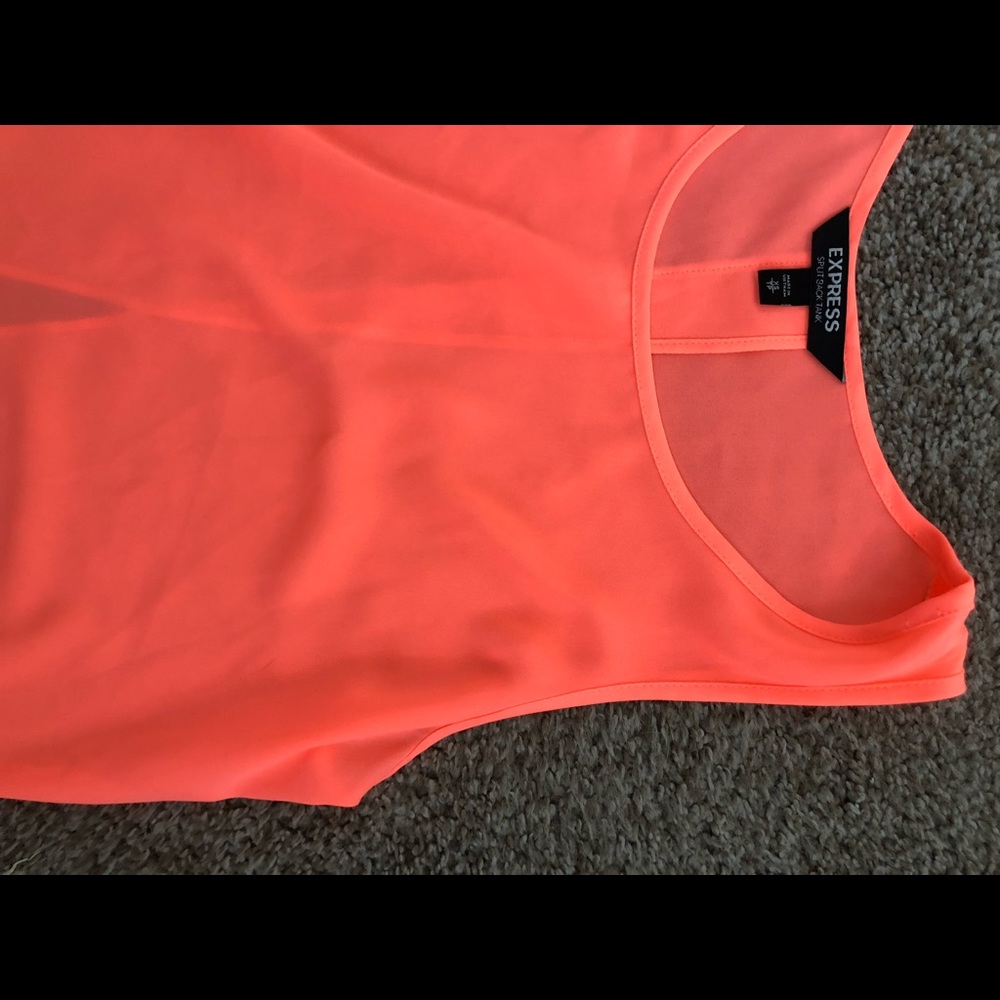 Sleeveless blouse tank